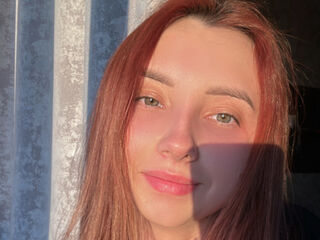 MayDeeks's Cam live sex show Profile Image